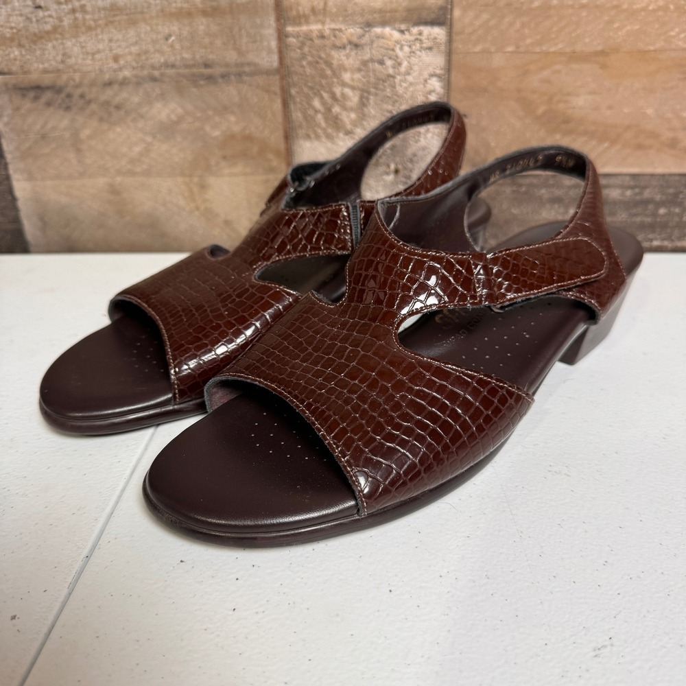 SAS Tripad Comfort Sandals Womens 9.5M Brown Mock Croc Low Wedge Slingback